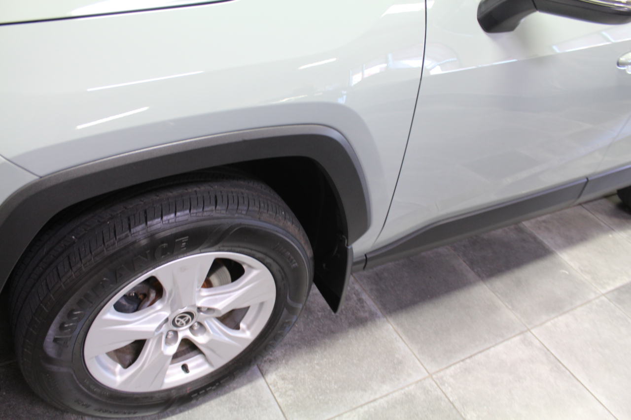 2021 Toyota RAV4 XLE photo 29