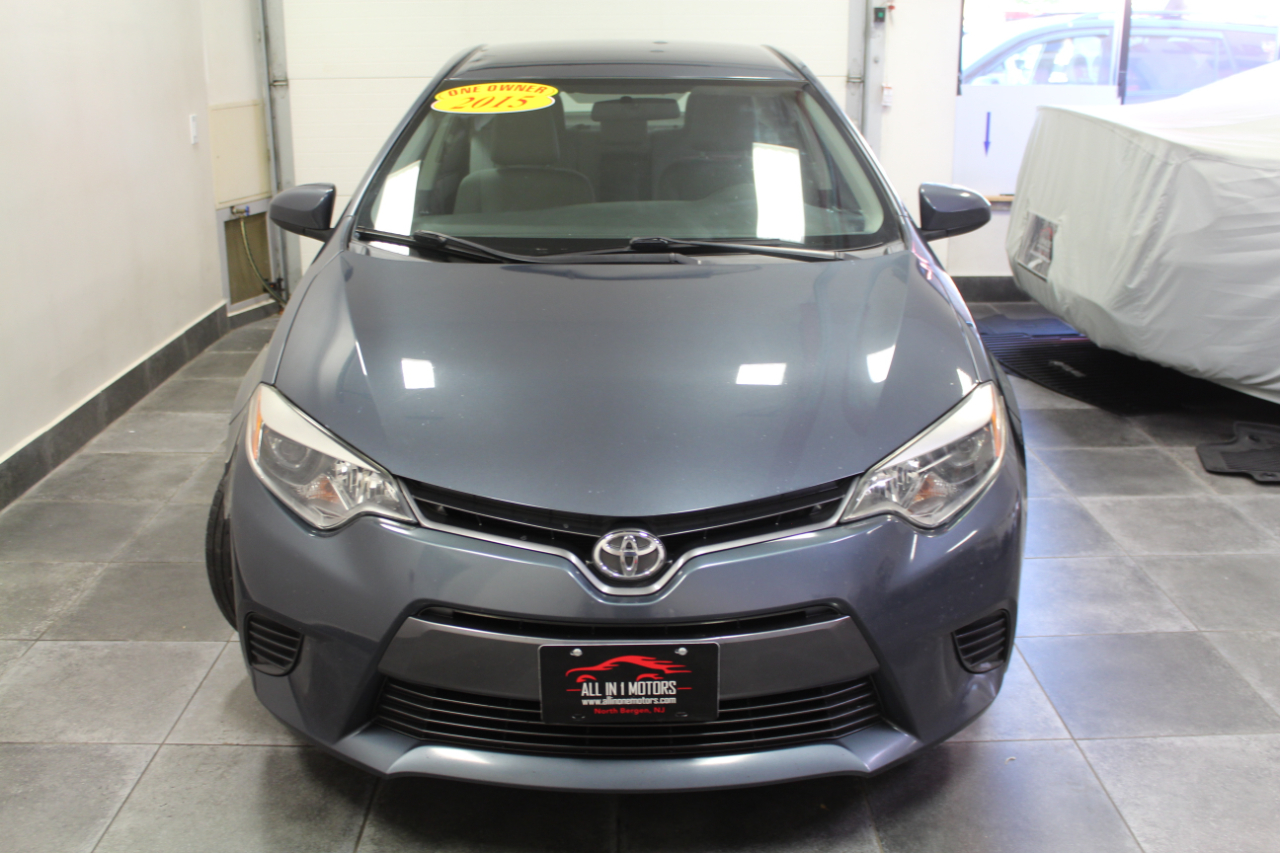 2015 Toyota Corolla LE Premium photo 2