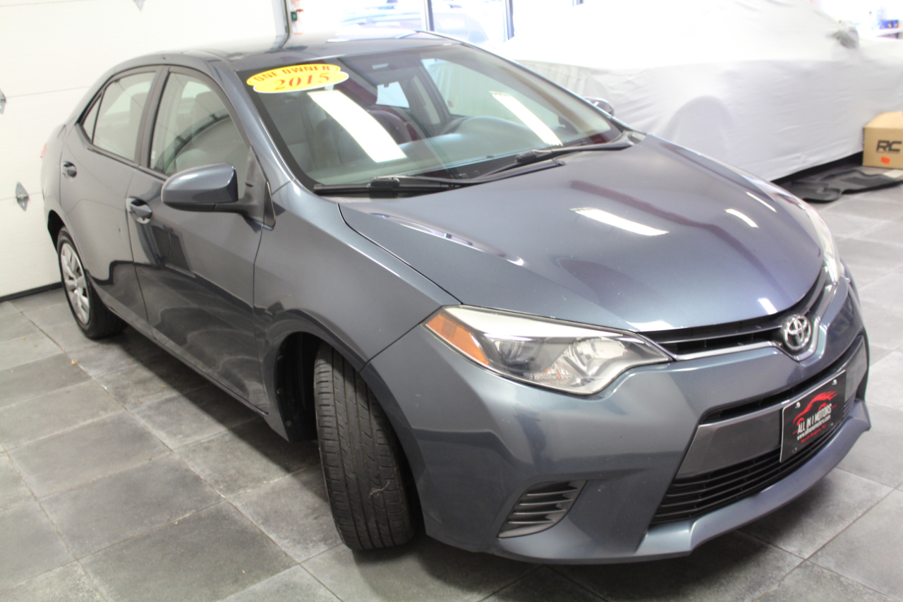 2015 Toyota Corolla LE Premium photo 3