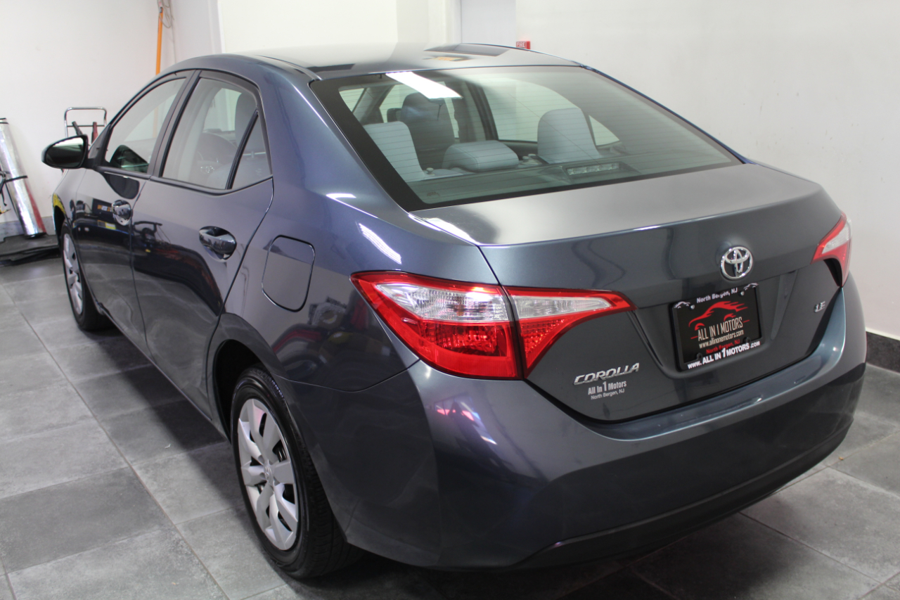 2015 Toyota Corolla LE Premium photo 4