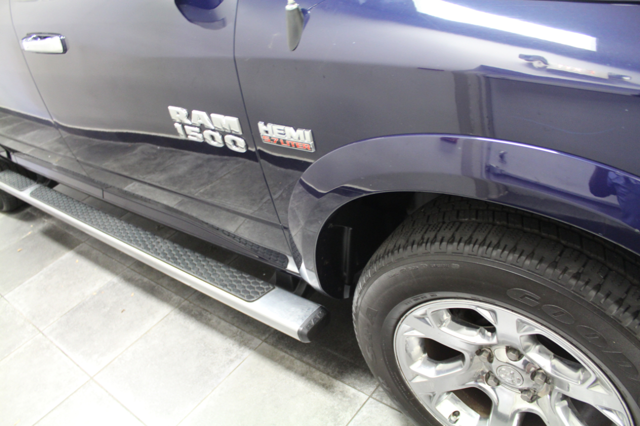 2017 Ram 1500 Laramie photo 33