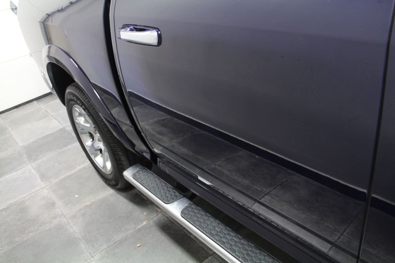 2017 Ram 1500 Laramie photo 34
