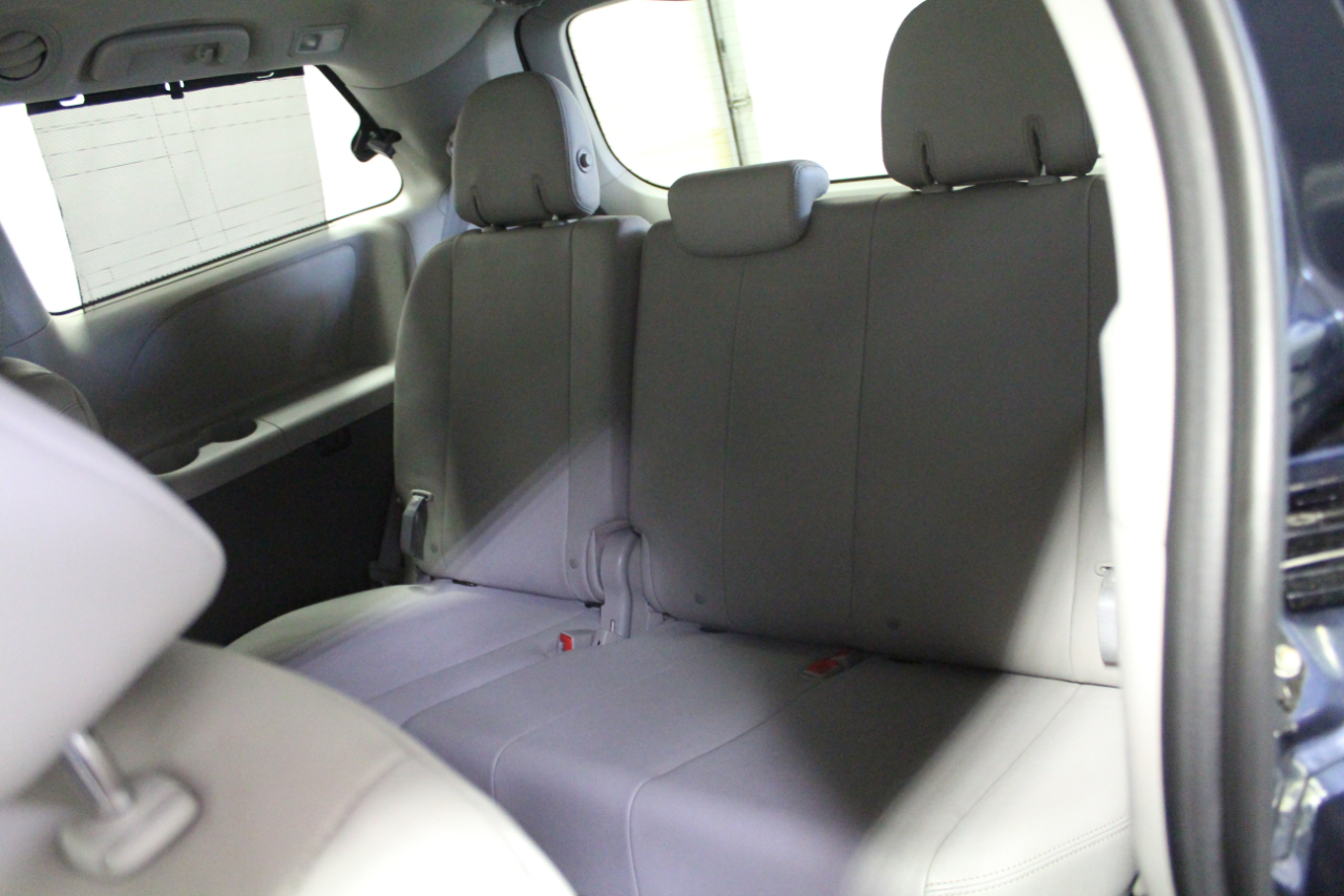 Toyota Sienna XLE FWD 8-Passenger (Natl) 2020 Toyota Sienna XLE FWD 8-Passenger (Natl) 2020