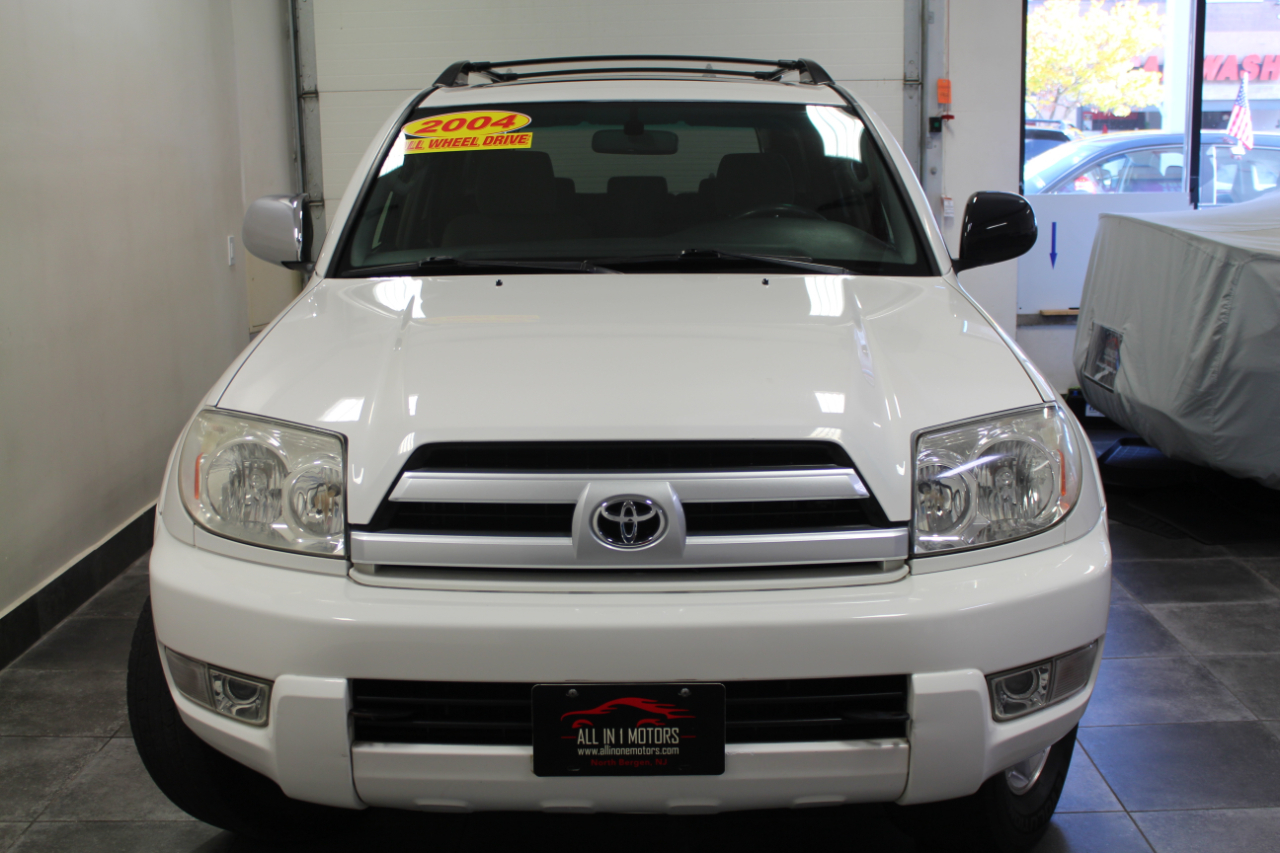 Toyota 4Runner 4dr SR5 V6 Auto 4WD (Natl) 2004 Toyota 4Runner 4dr SR5 V6 Auto 4WD (Natl) 2004