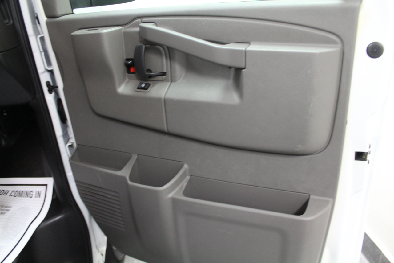 Chevrolet Express Cargo Van RWD 2500 135" 2020 Chevrolet Express Cargo Van RWD 2500 135" 2020