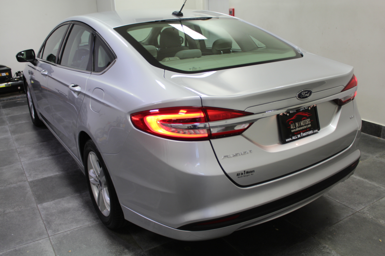 Ford Fusion SE FWD 2018 Ford Fusion SE FWD 2018