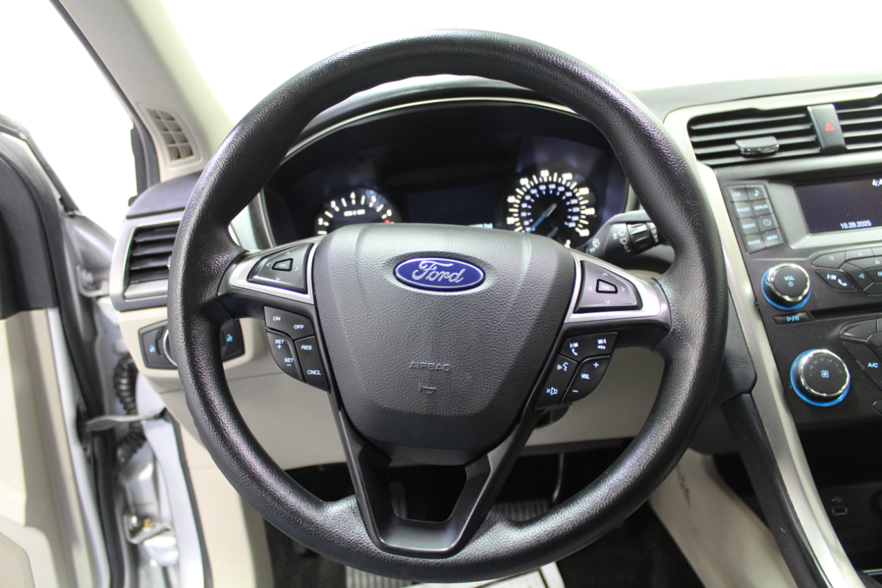 Ford Fusion SE FWD 2018 Ford Fusion SE FWD 2018