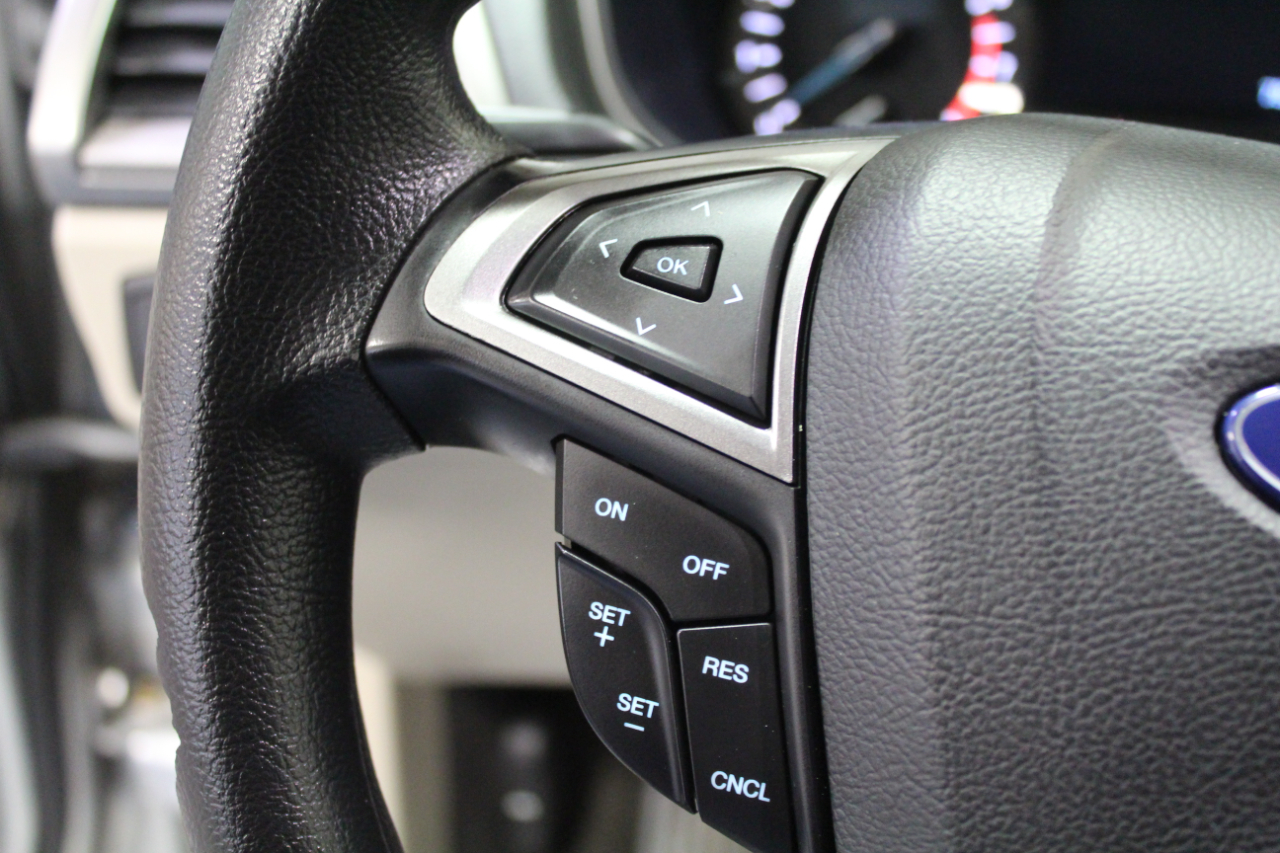 Ford Fusion SE FWD 2018 Ford Fusion SE FWD 2018