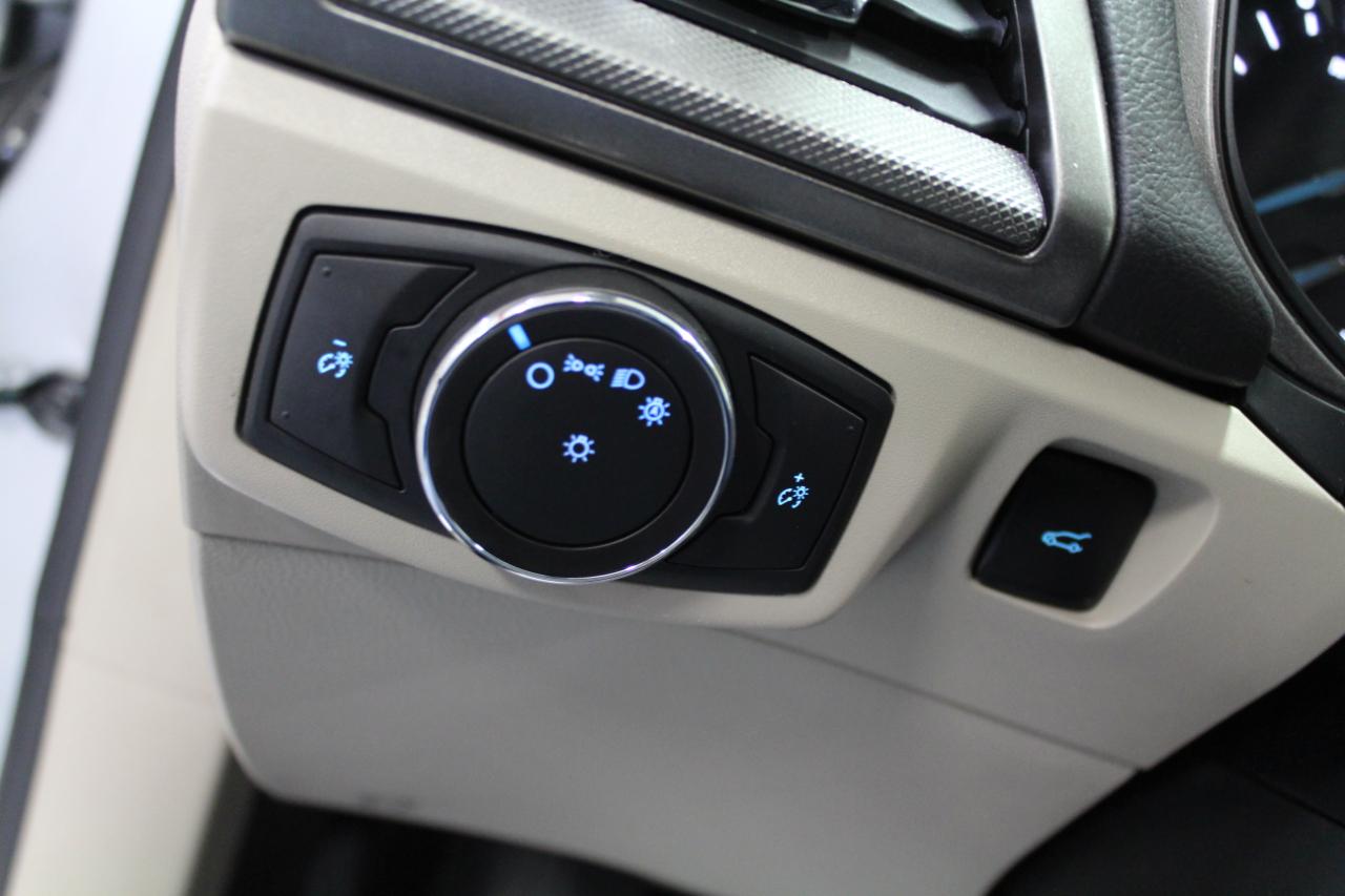 Ford Fusion SE FWD 2018 Ford Fusion SE FWD 2018