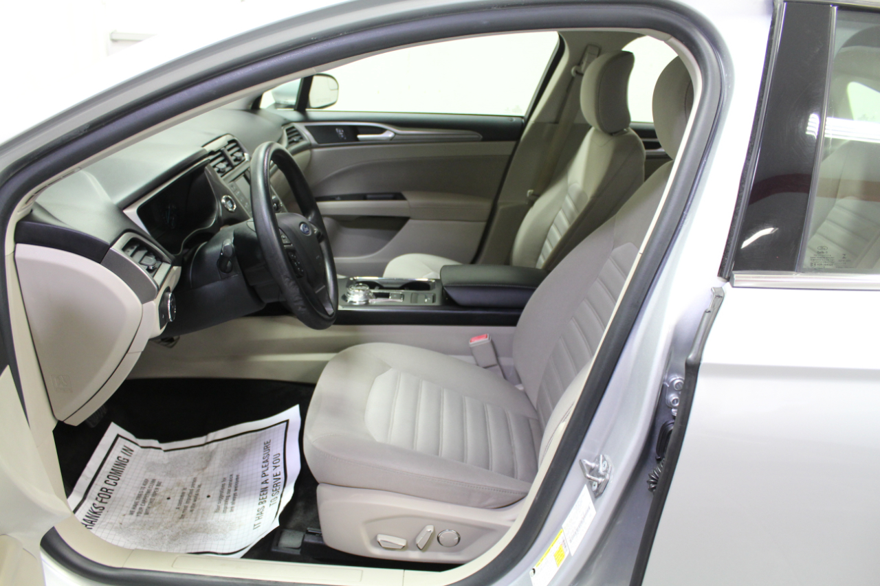 Ford Fusion SE FWD 2018 Ford Fusion SE FWD 2018