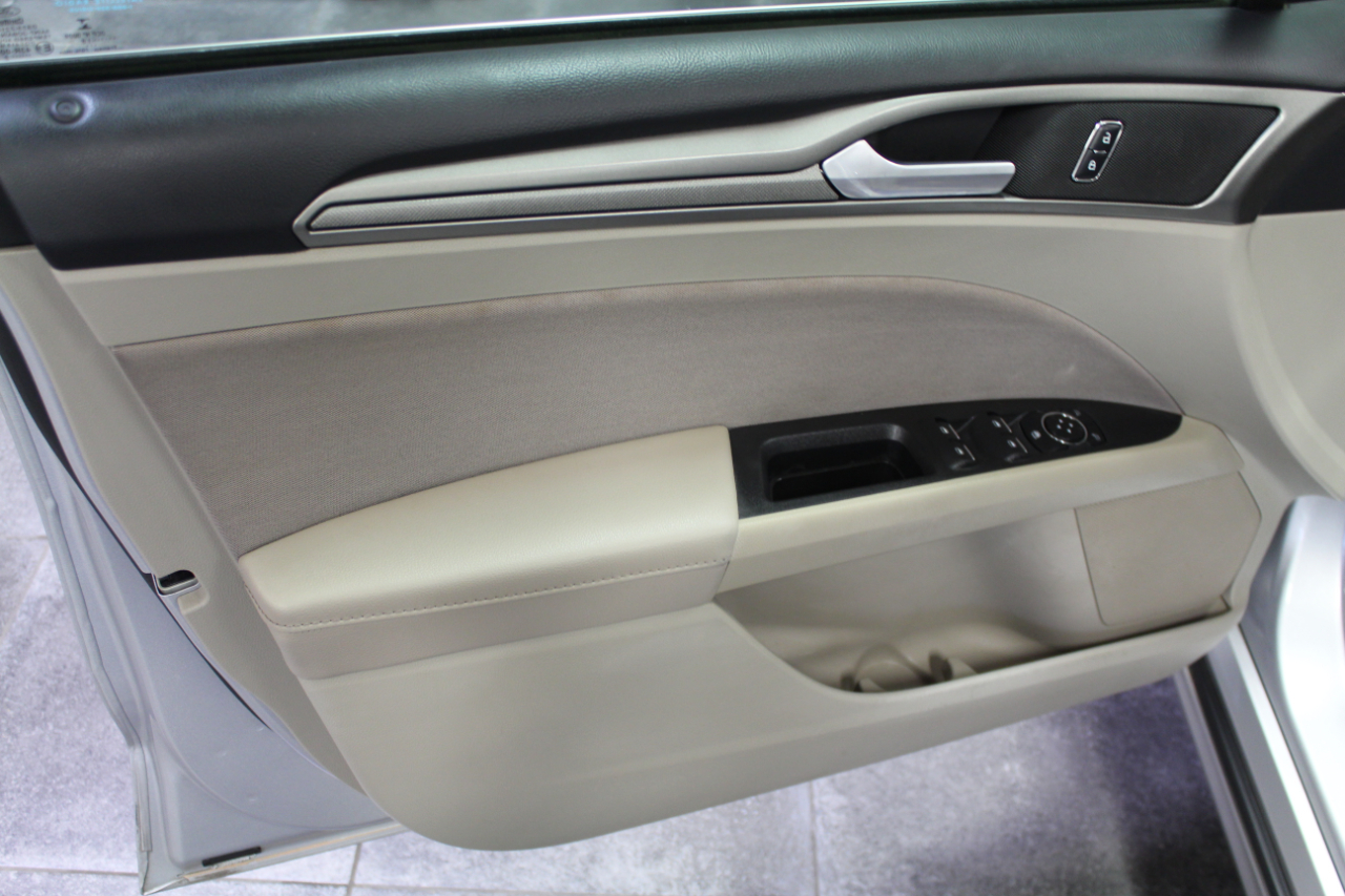 Ford Fusion SE FWD 2018 Ford Fusion SE FWD 2018