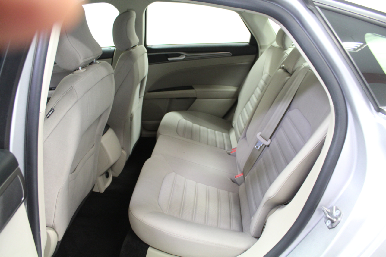 Ford Fusion SE FWD 2018 Ford Fusion SE FWD 2018