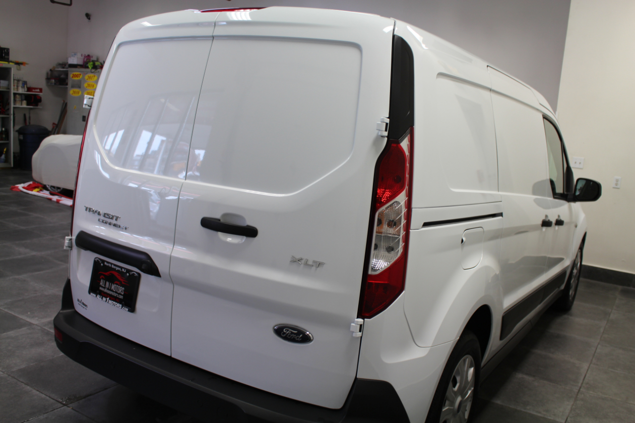 Ford Transit Connect Van XLT LWB w/Rear Symmetrical Doors 2023