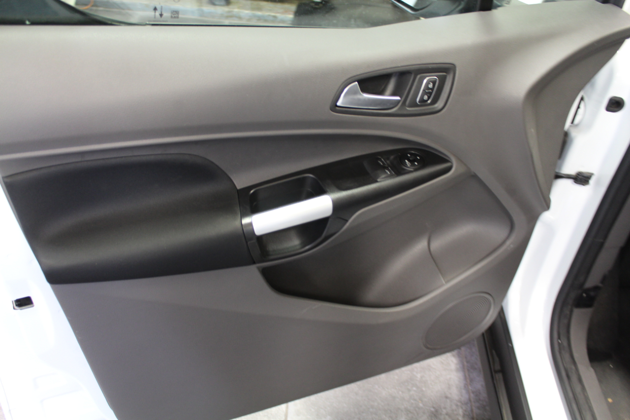 Ford Transit Connect Van XLT LWB w/Rear Symmetrical Doors 2023