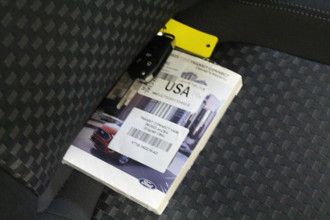 Ford Transit Connect Van XLT LWB w/Rear Symmetrical Doors 2023