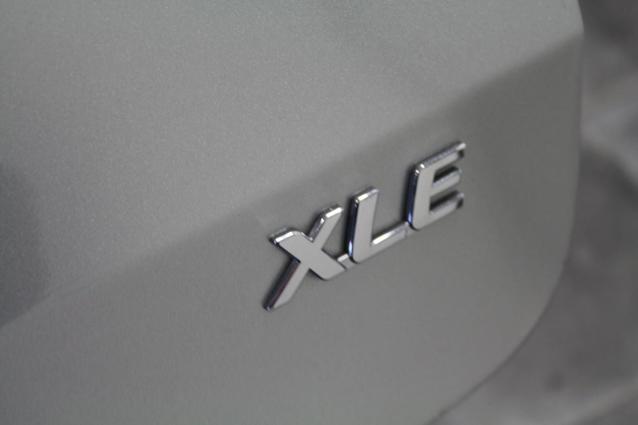 Toyota Sienna XLE FWD 8-Passenger (Natl) 2019