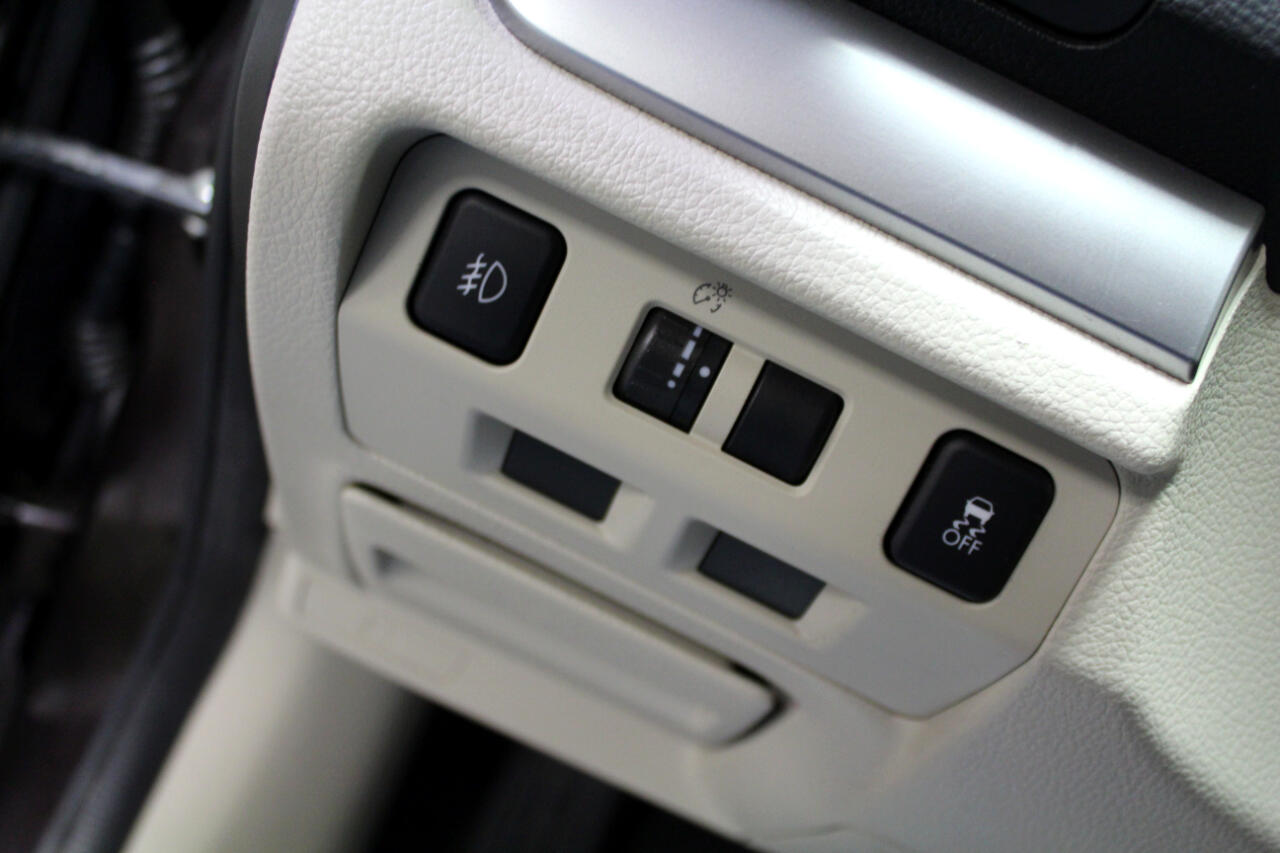 Subaru Impreza Sedan 4dr Auto 2.0i Premium 2012