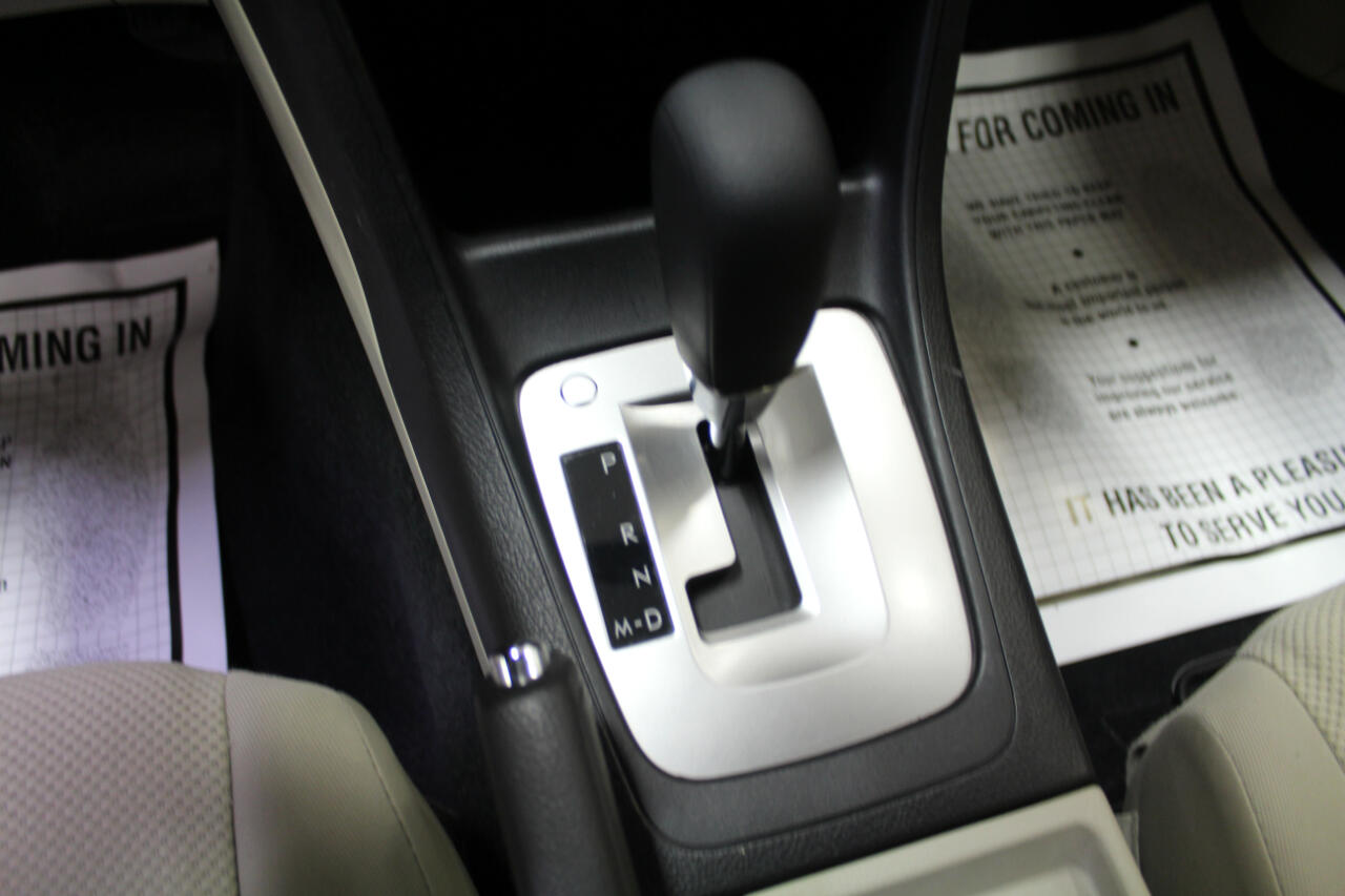 Subaru Impreza Sedan 4dr Auto 2.0i Premium 2012