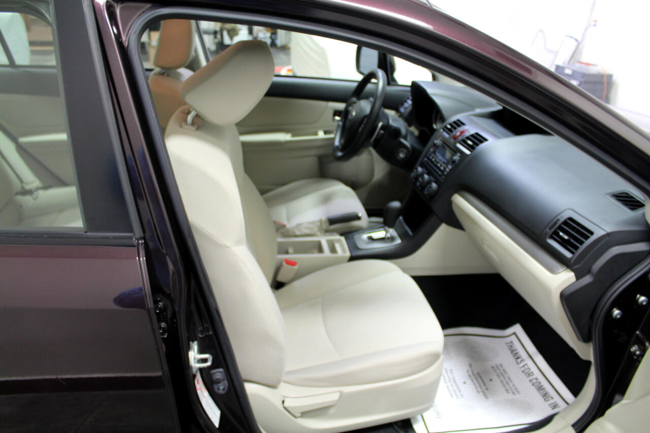 Subaru Impreza Sedan 4dr Auto 2.0i Premium 2012