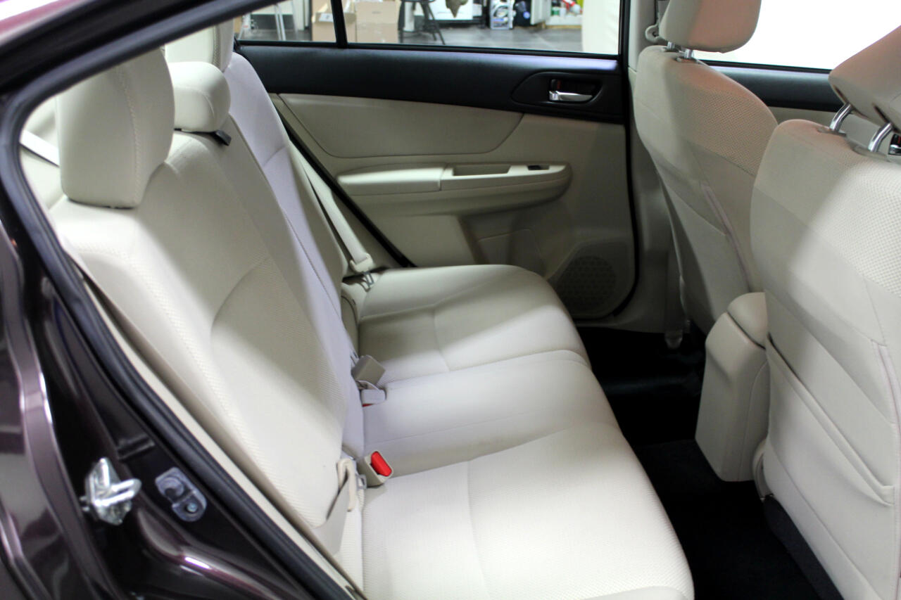 Subaru Impreza Sedan 4dr Auto 2.0i Premium 2012