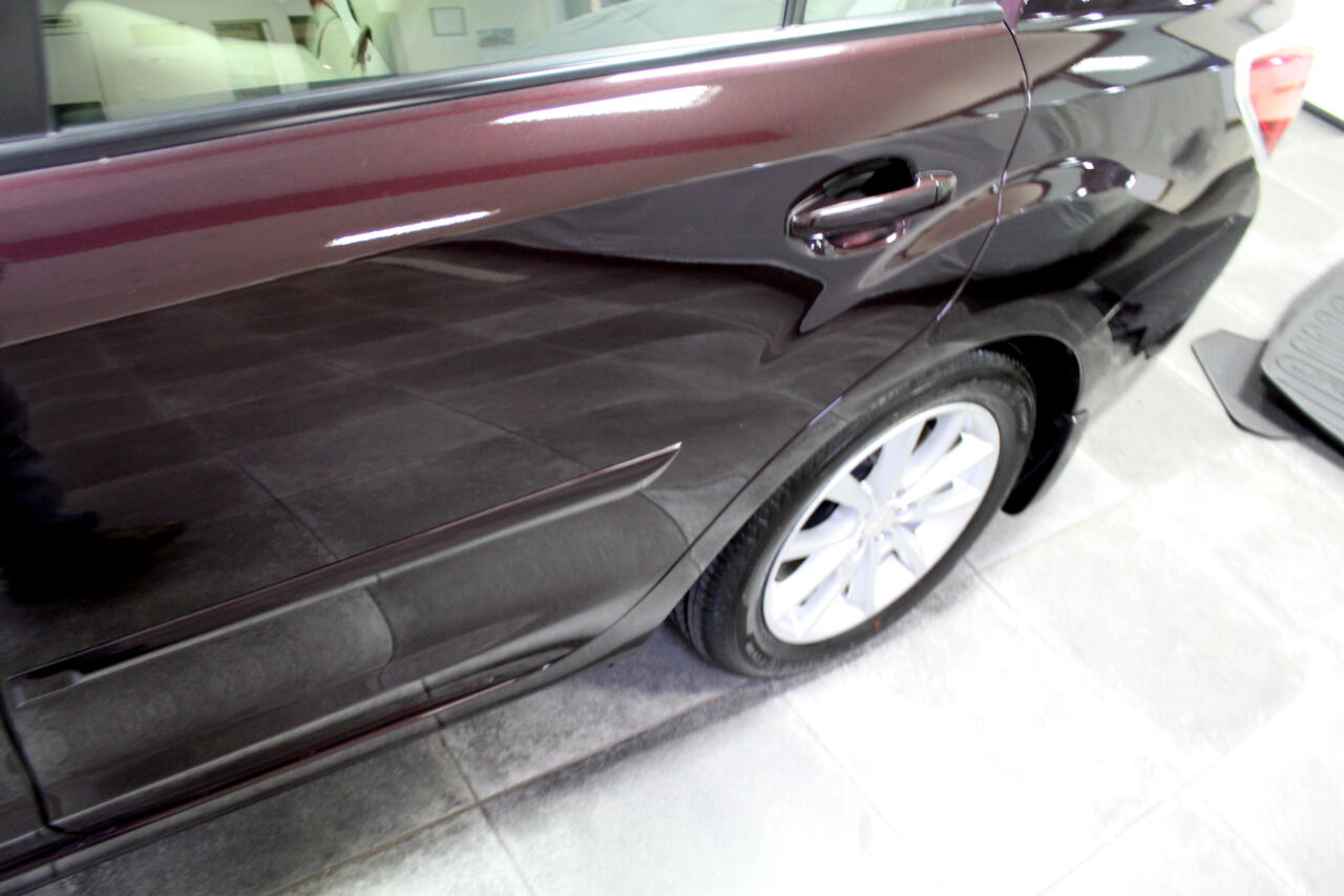 Subaru Impreza Sedan 4dr Auto 2.0i Premium 2012