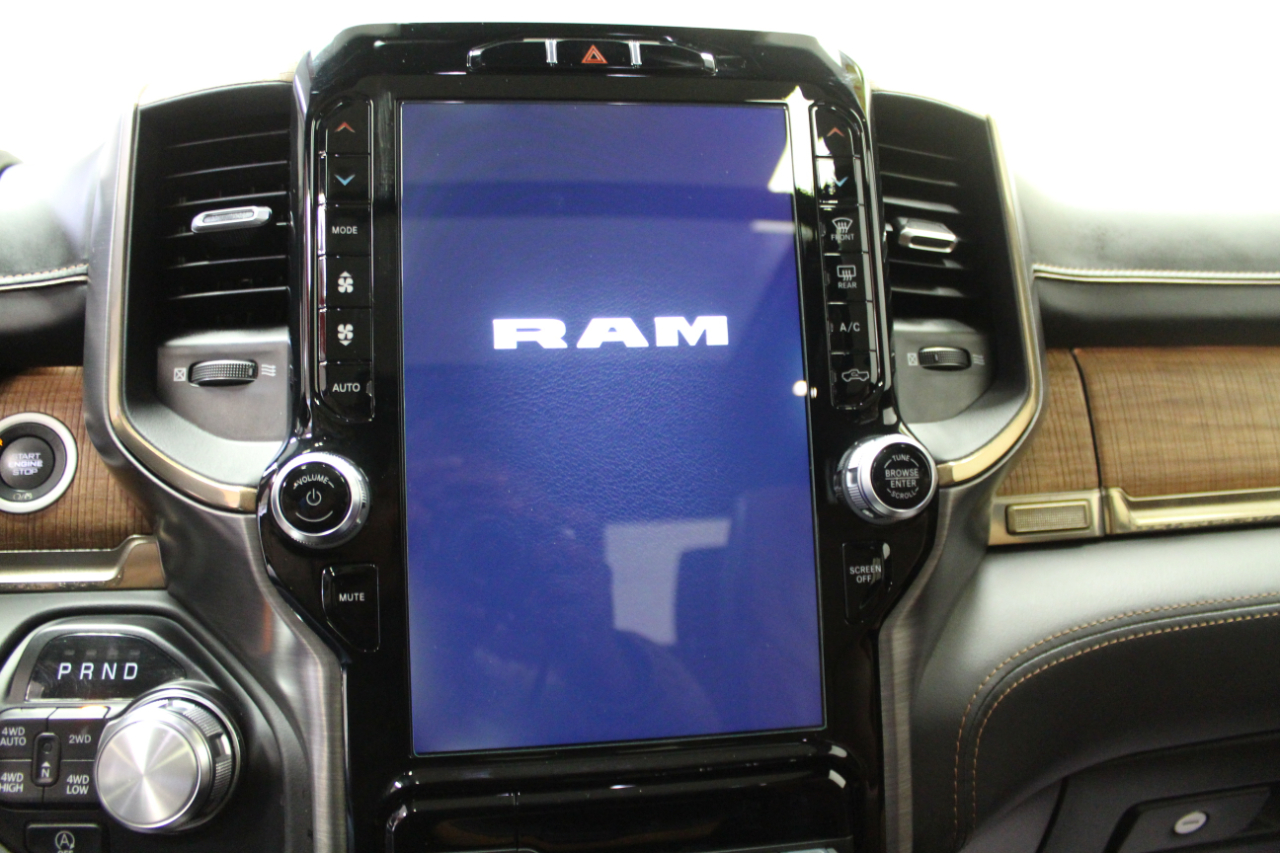 RAM 1500 Longhorn 4x4 Crew Cab 5'7" Box 2021