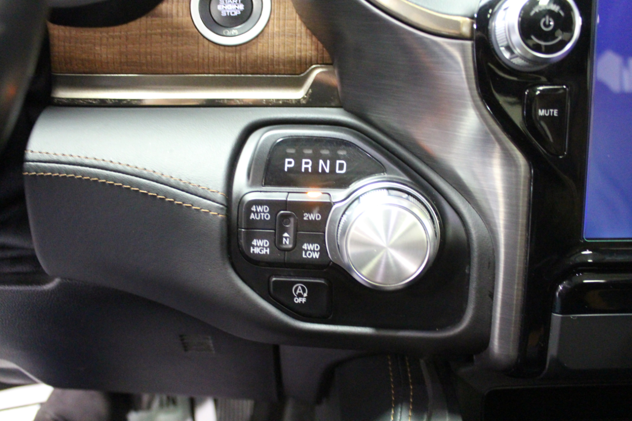 RAM 1500 Longhorn 4x4 Crew Cab 5'7" Box 2021