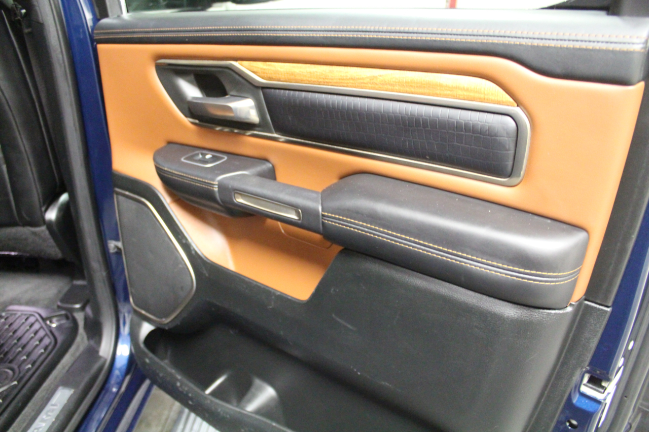 RAM 1500 Longhorn 4x4 Crew Cab 5'7" Box 2021