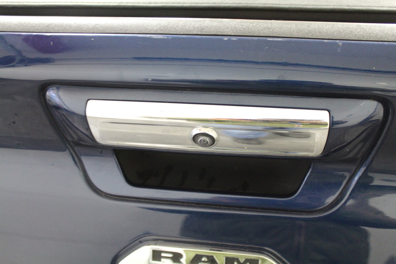 RAM 1500 Longhorn 4x4 Crew Cab 5'7" Box 2021