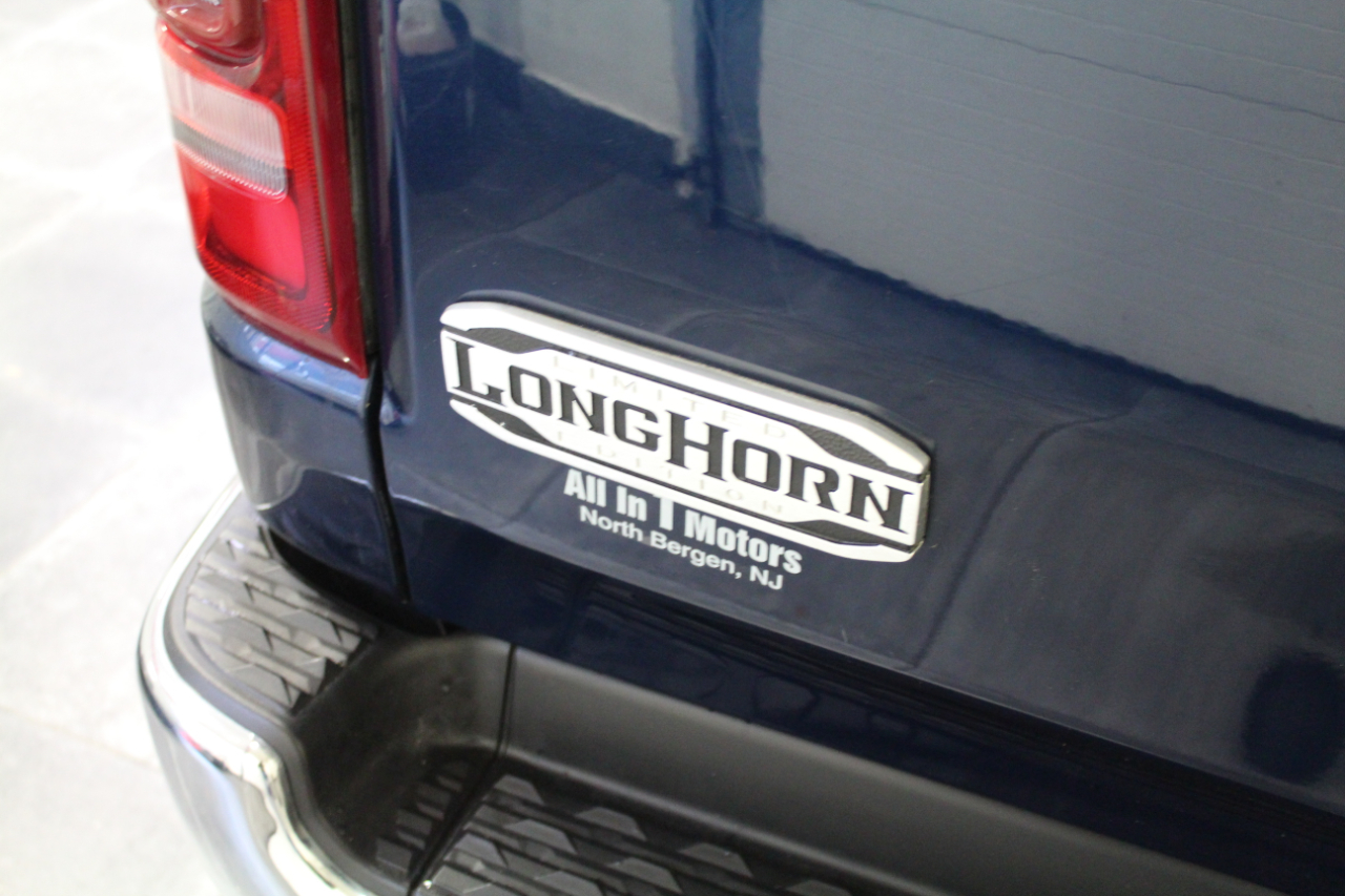 RAM 1500 Longhorn 4x4 Crew Cab 5'7" Box 2021