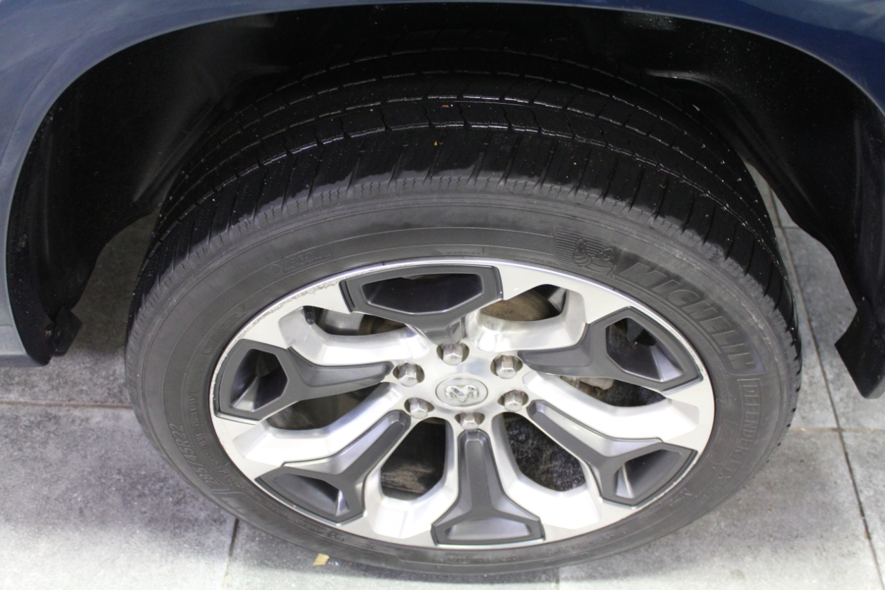 RAM 1500 Longhorn 4x4 Crew Cab 5'7" Box 2021