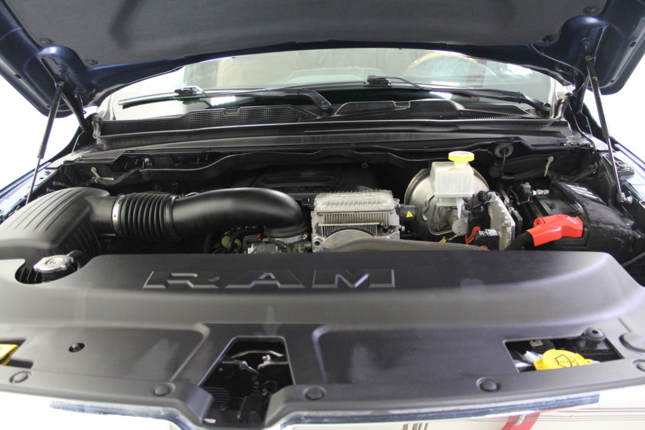 RAM 1500 Longhorn 4x4 Crew Cab 5'7" Box 2021