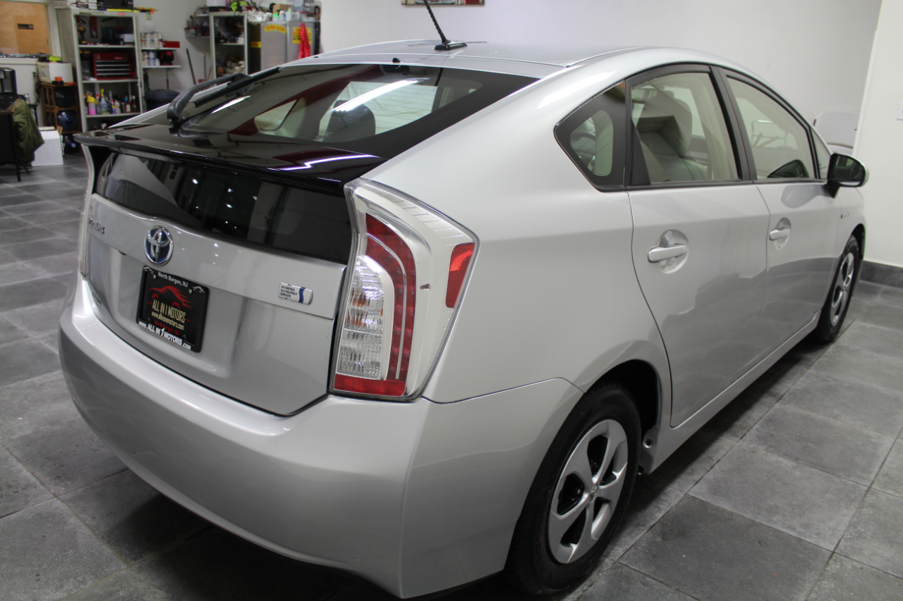 Toyota Prius 5dr HB Four (Natl) 2014
