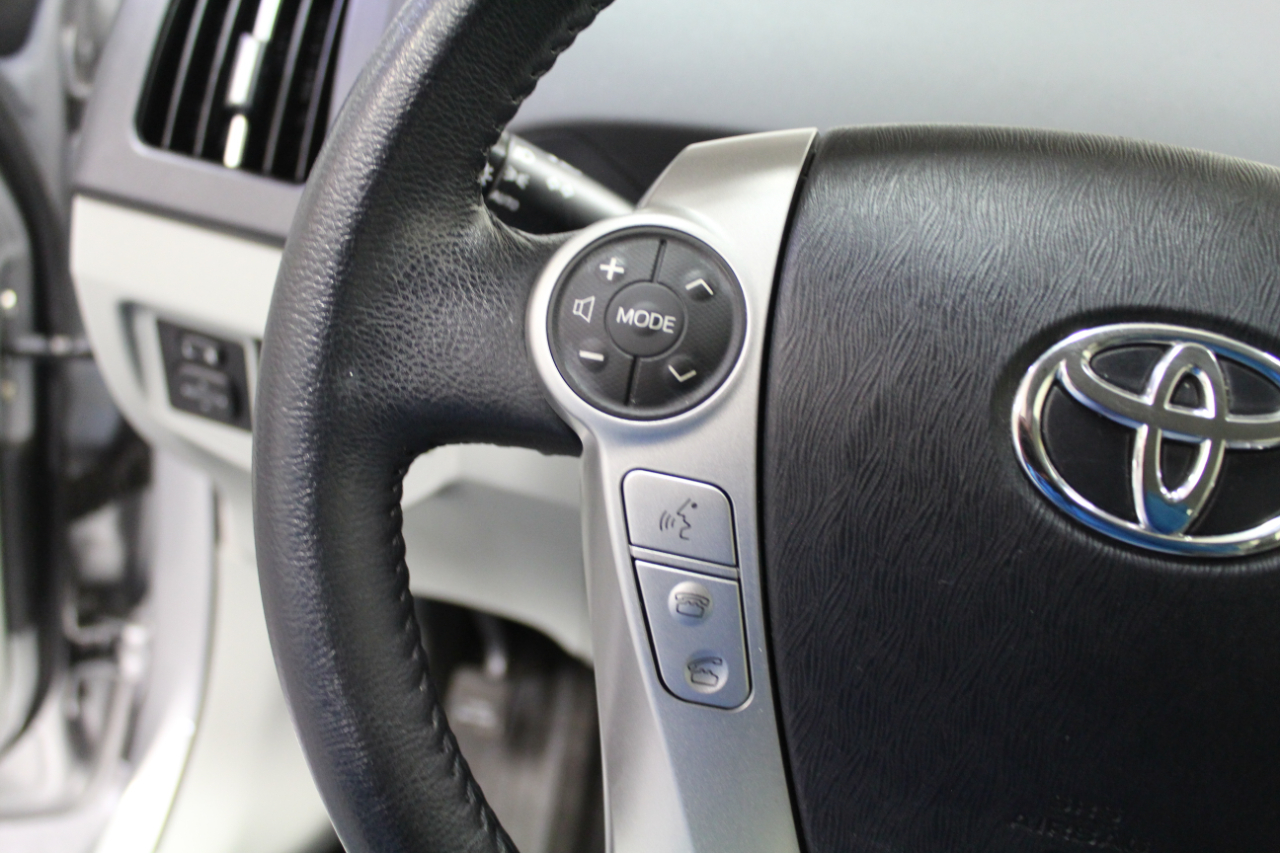 Toyota Prius 5dr HB Four (Natl) 2014