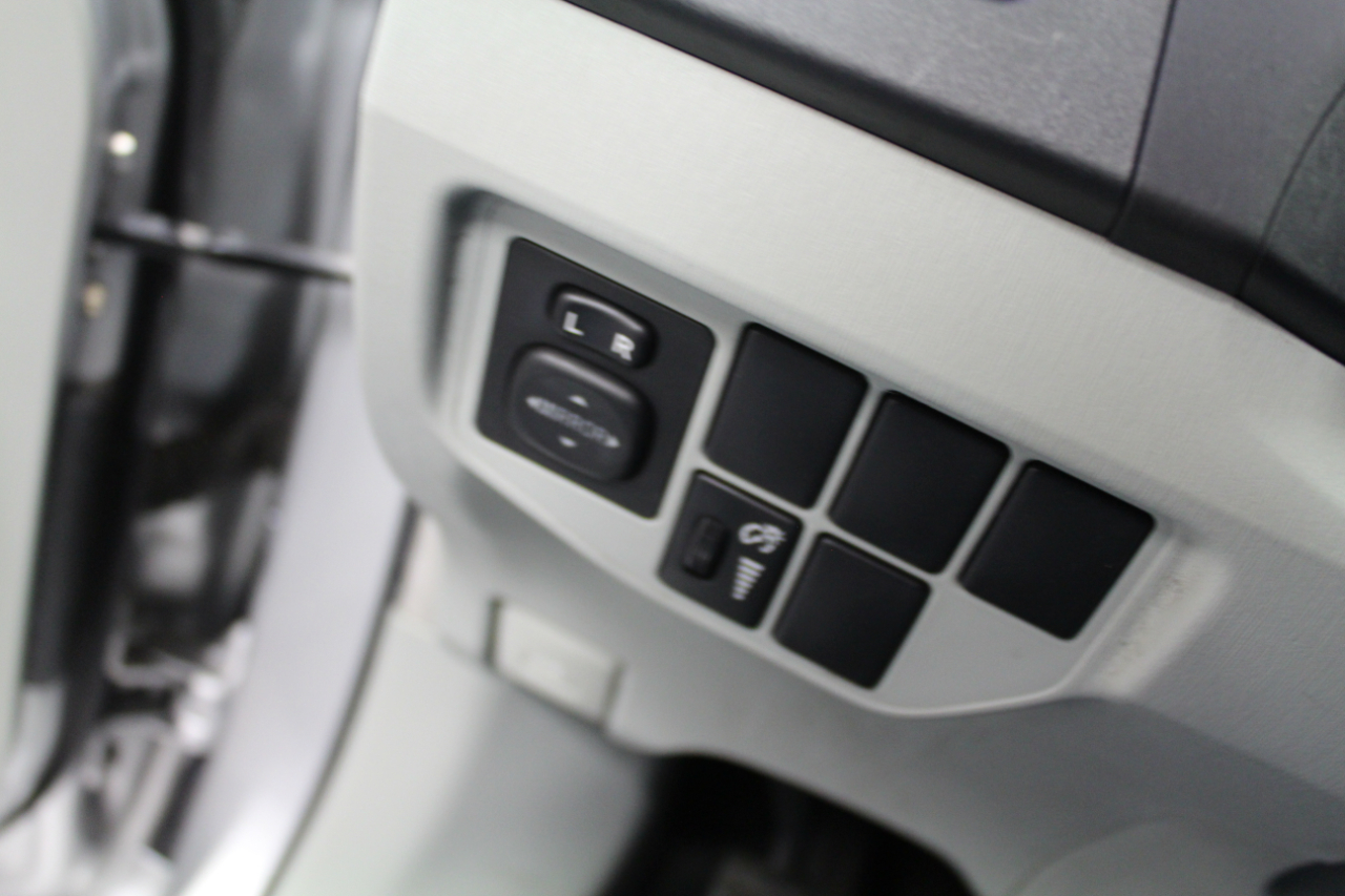 Toyota Prius 5dr HB Four (Natl) 2014