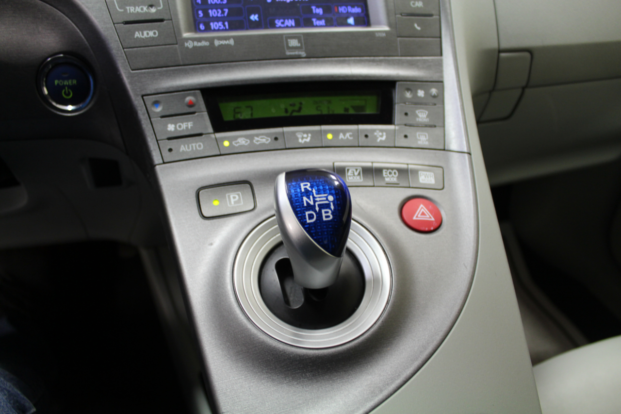 Toyota Prius 5dr HB Four (Natl) 2014