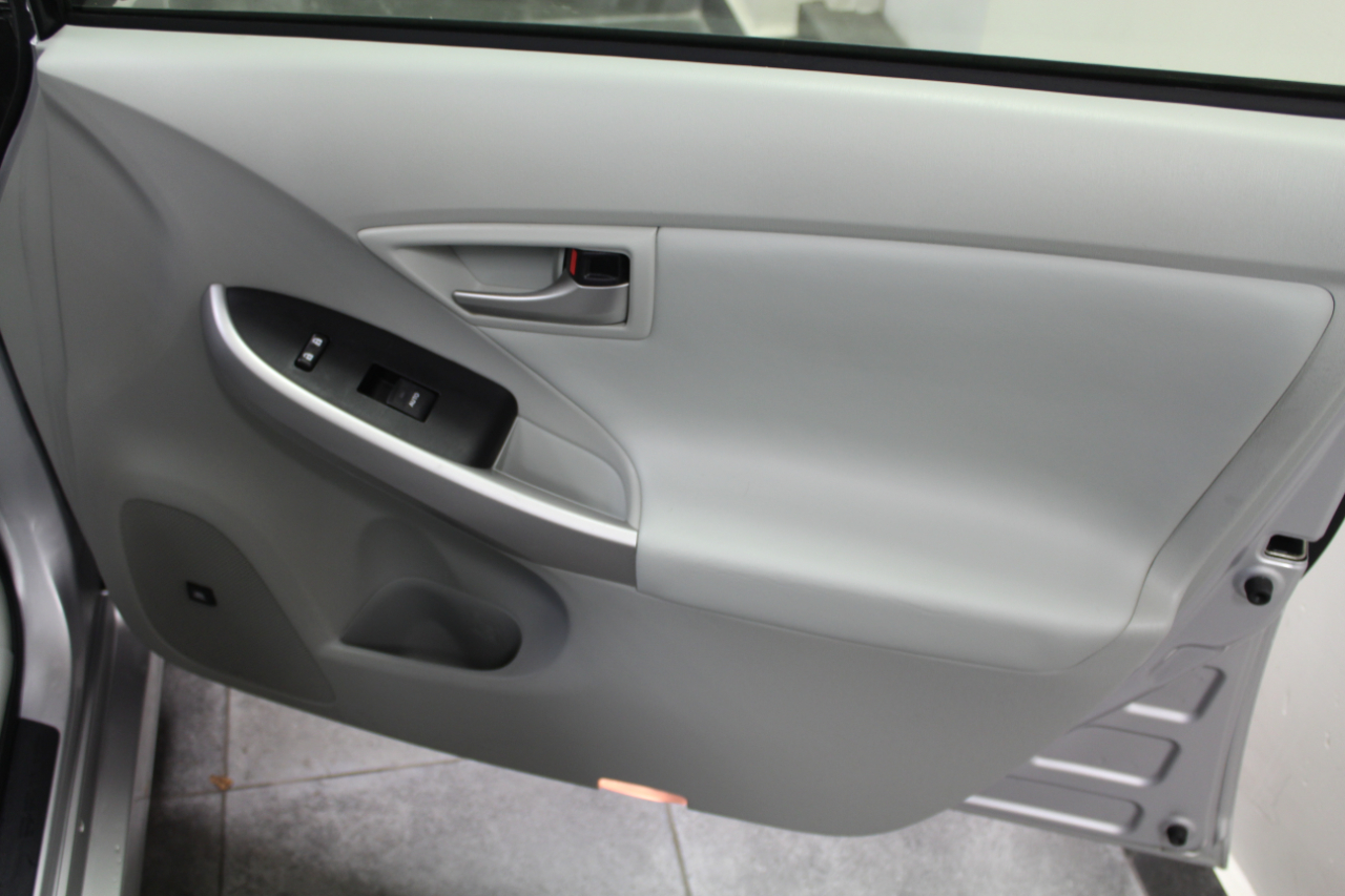 Toyota Prius 5dr HB Four (Natl) 2014