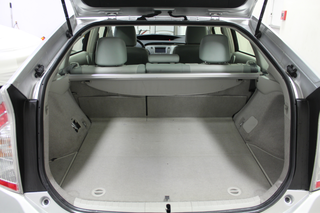 Toyota Prius 5dr HB Four (Natl) 2014