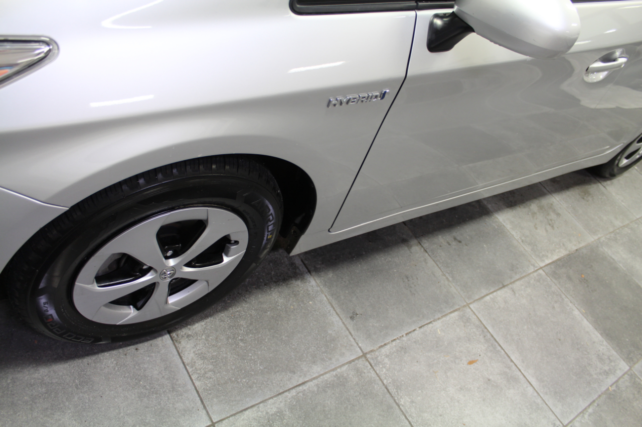 Toyota Prius 5dr HB Four (Natl) 2014