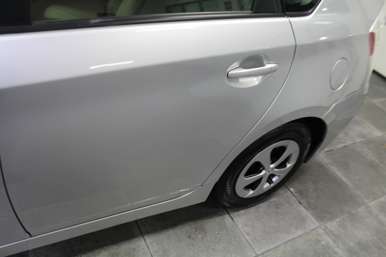 Toyota Prius 5dr HB Four (Natl) 2014