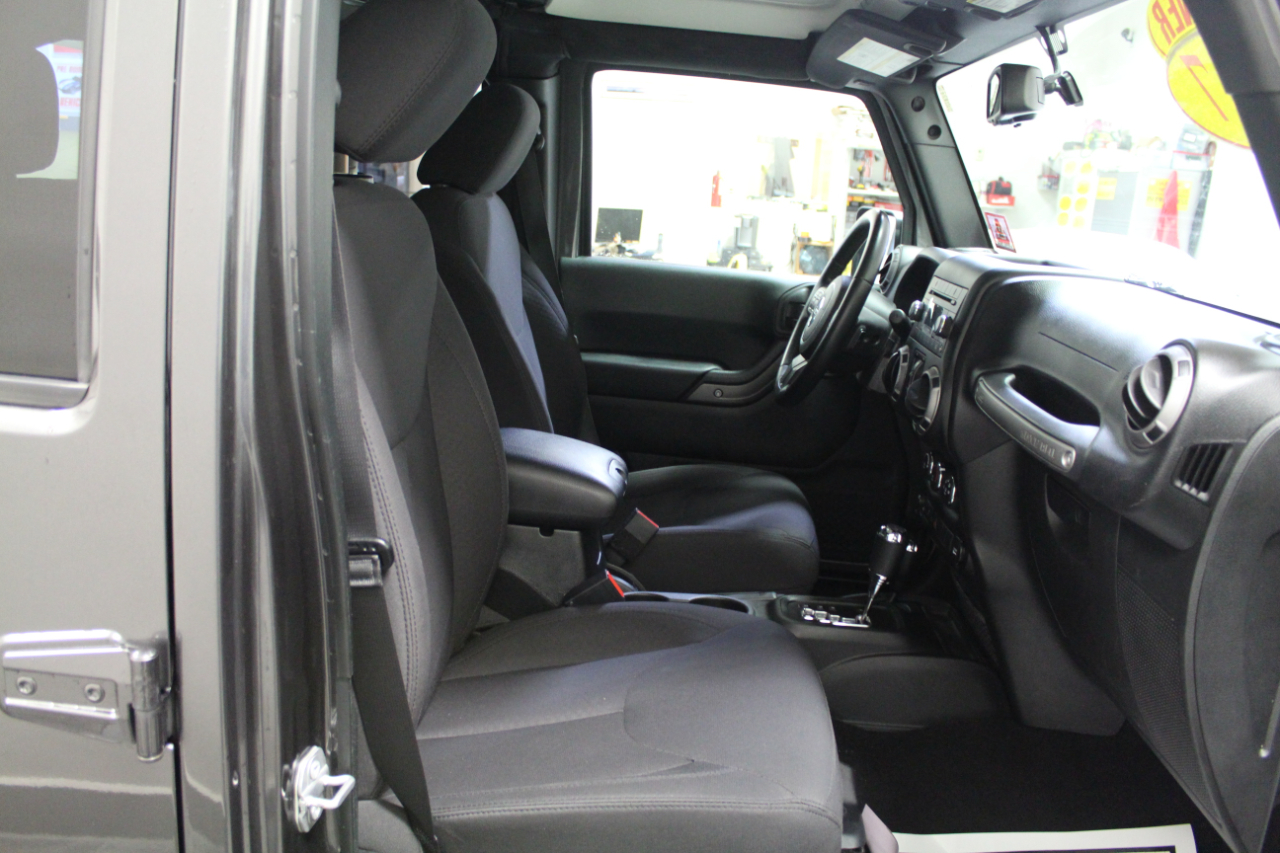 Jeep Wrangler Unlimited Sport 4x4 2017