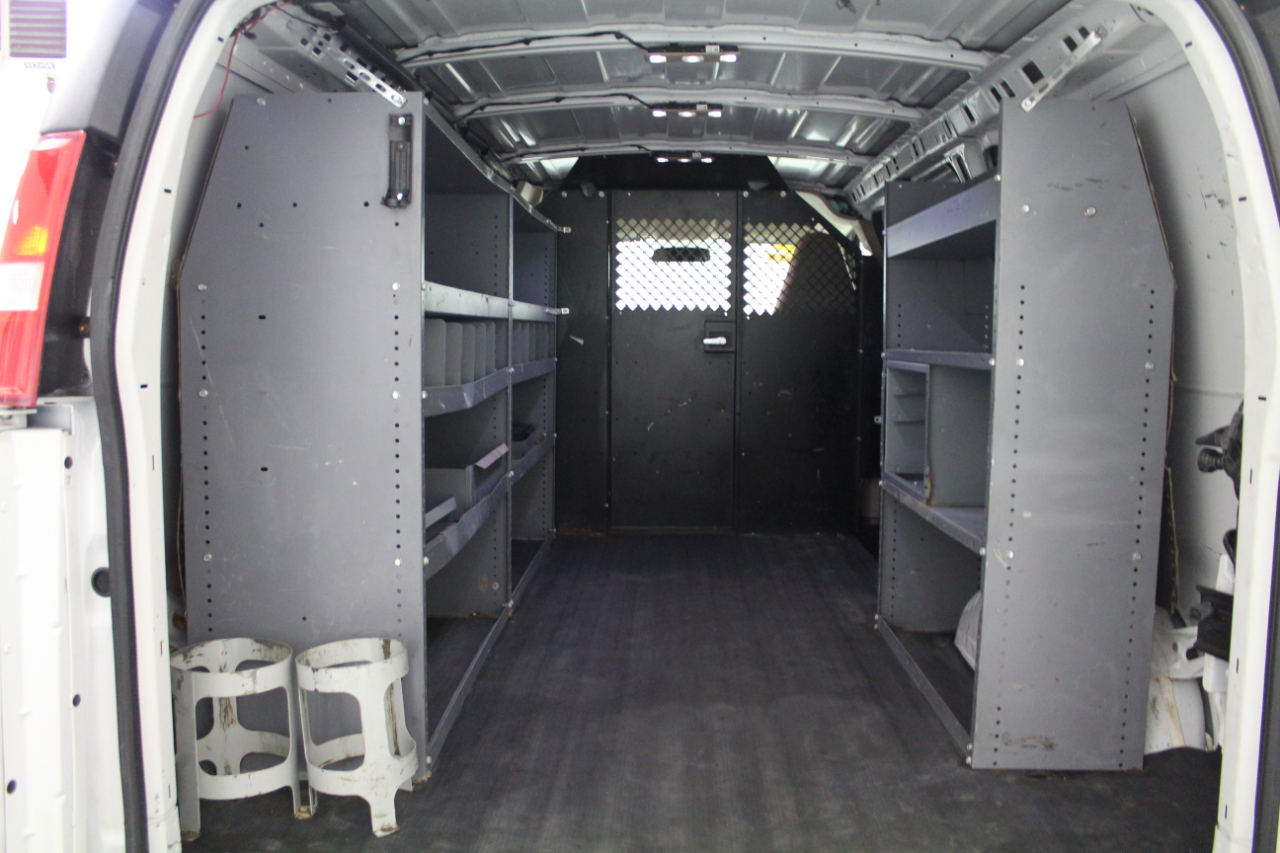 Chevrolet Express Cargo Van RWD 2500 135" 2017