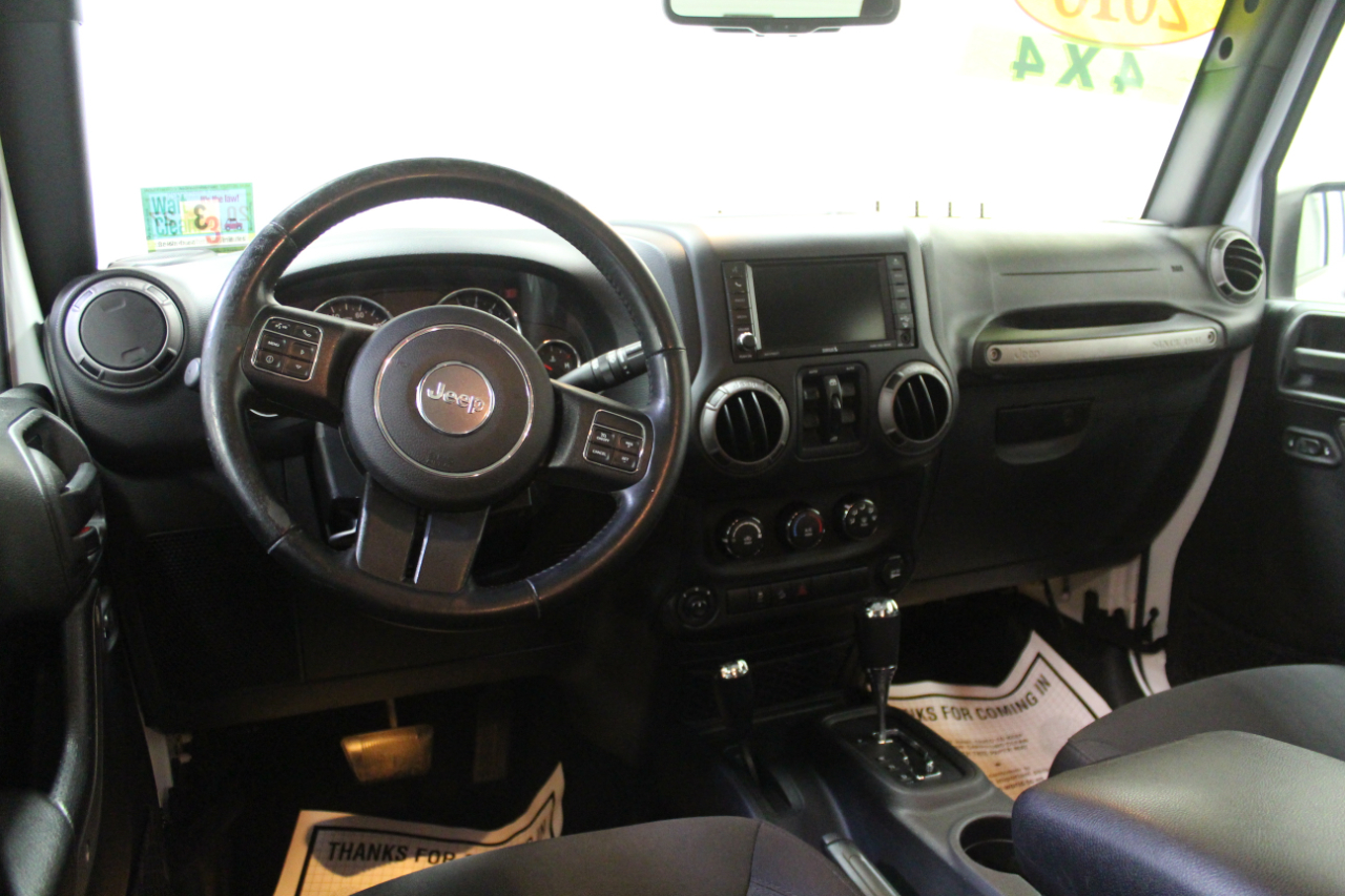 Jeep Wrangler Unlimited 4WD 4dr Sport 2016