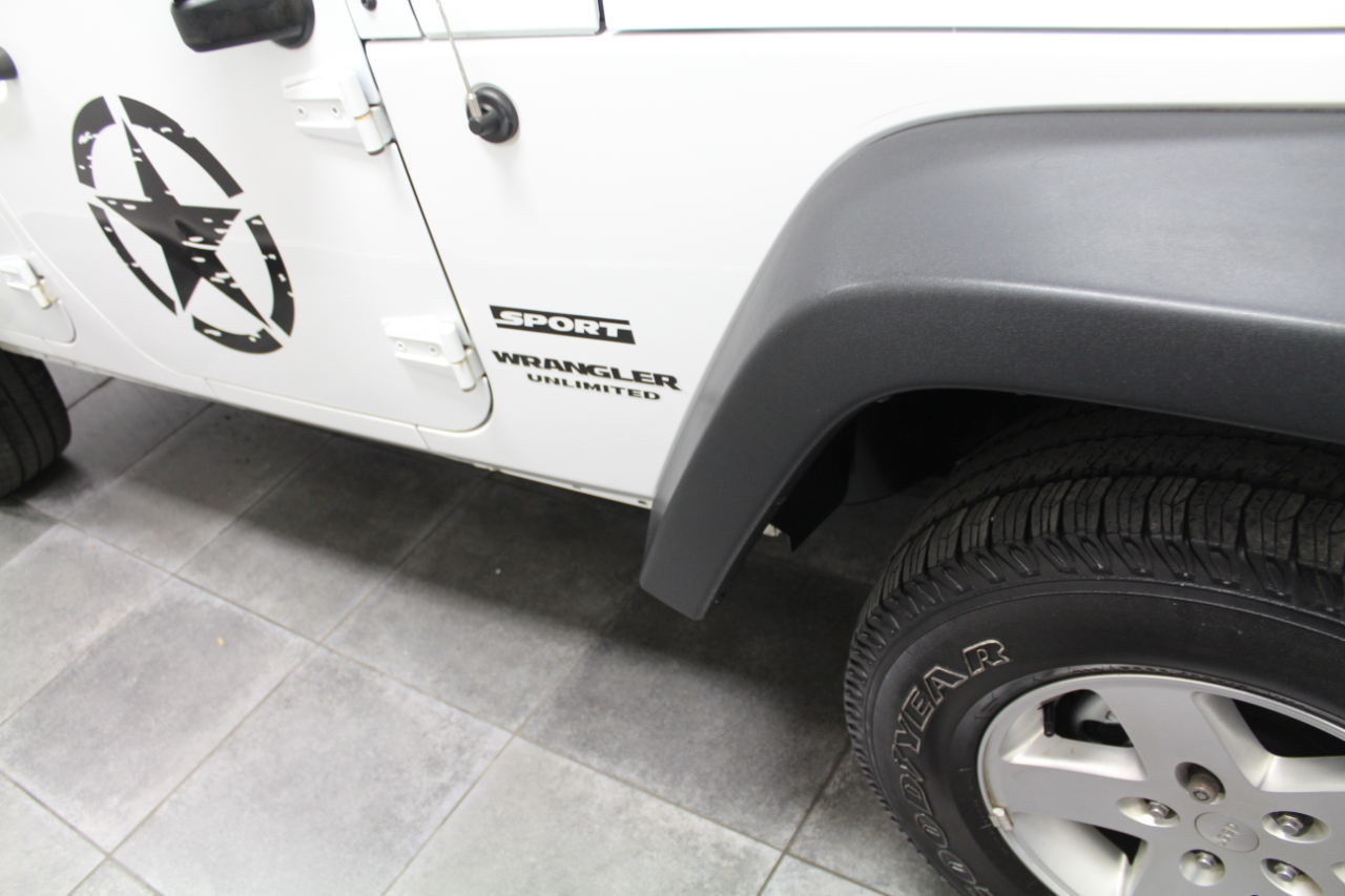 Jeep Wrangler Unlimited 4WD 4dr Sport 2016