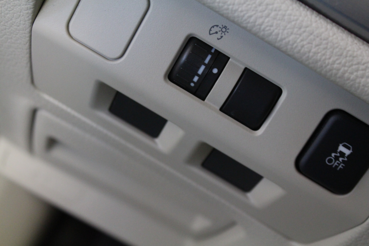 Subaru Impreza Wagon 5dr Auto 2.0i Sport Premium 2014