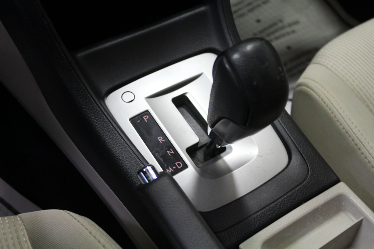 Subaru Impreza Wagon 5dr Auto 2.0i Sport Premium 2014