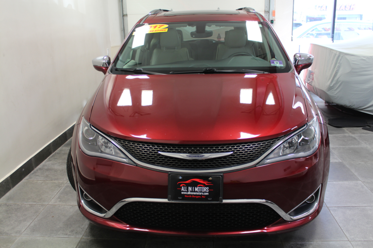 Chrysler Pacifica Limited FWD 2017
