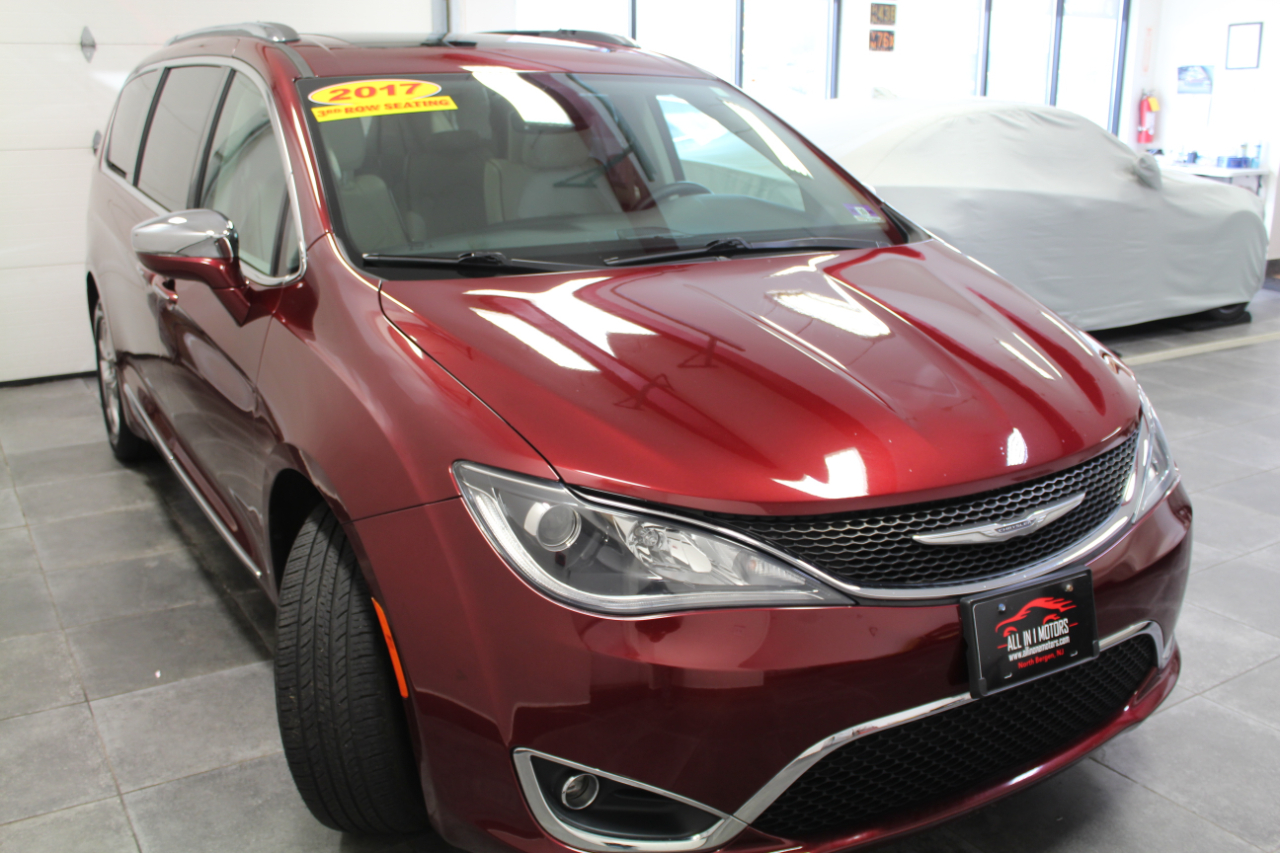 Chrysler Pacifica Limited FWD 2017