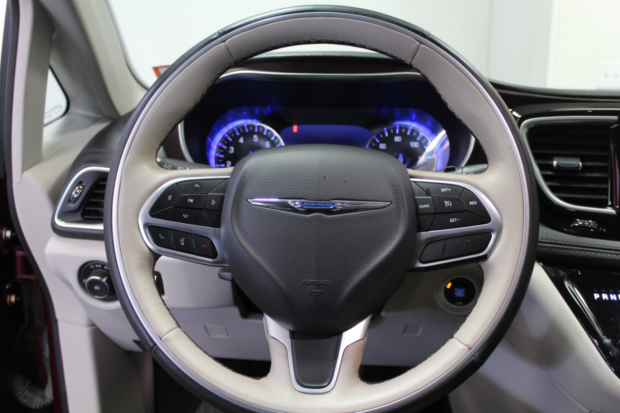 Chrysler Pacifica Limited FWD 2017