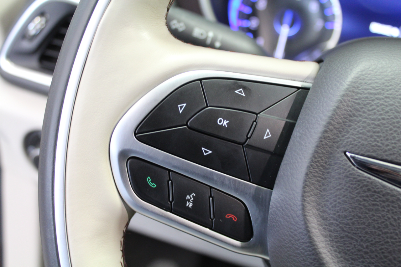 Chrysler Pacifica Limited FWD 2017